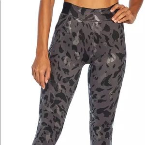 Cycle House Gray Camo Women's Chaser 25” Tights